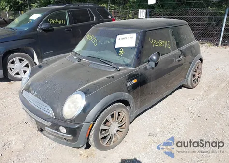 2004 Mini Cooper from USA, damaged, VIN WMWRC33474TC53982